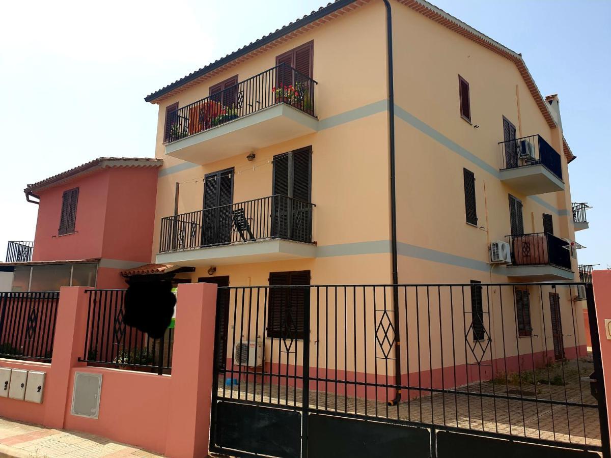 Dimora Rena Dorada - Apartment In Pula, Sardinia, Italy エクステリア 写真